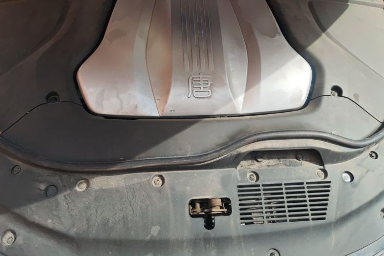 Used BYD Tang New Energy 2021 DM 2.0T Four-Wheel Drive High-Performance Flagship Model Engine Bay