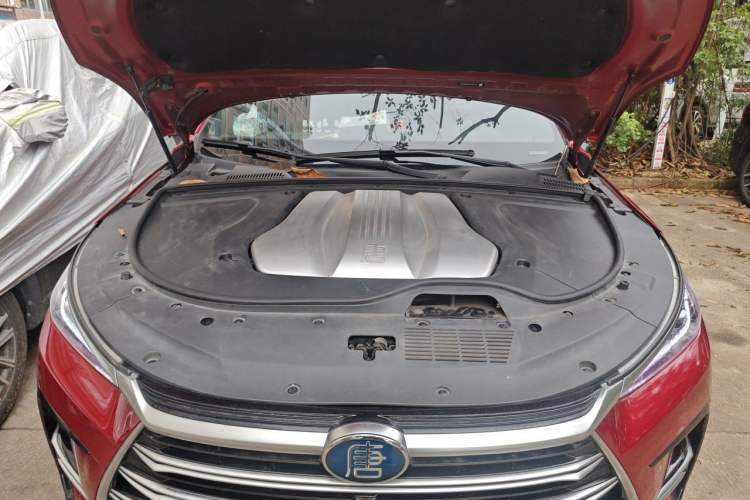 Used BYD Tang New Energy 2021 DM 2.0T Four-Wheel Drive High-Performance Flagship Model Engine Bay