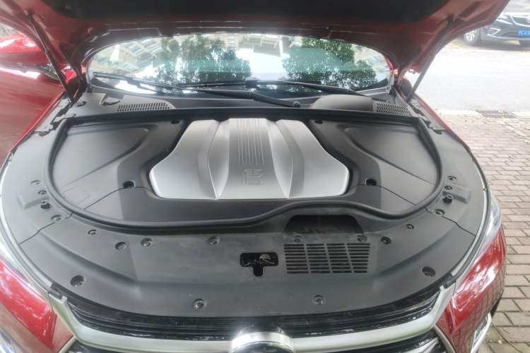 Used BYD Tang New Energy 2021 DM 2.0T Four-Wheel Drive High-Performance Flagship Model Engine Bay