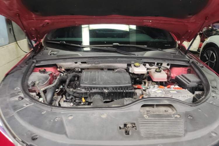 Used BYD Tang New Energy 2021 DM 2.0T Four-Wheel Drive High-Performance Luxury Model Engine Bay