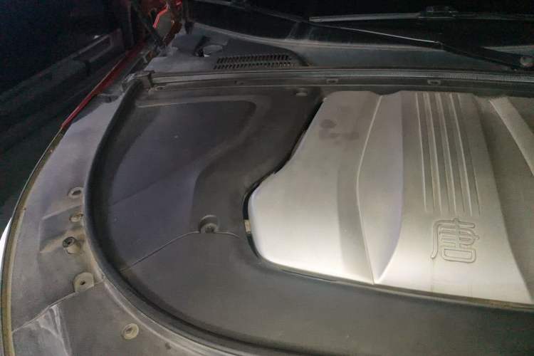 Used BYD Tang New Energy 2021 DM 2.0T Four-Wheel Drive High-Performance Flagship Model Engine Bay Right