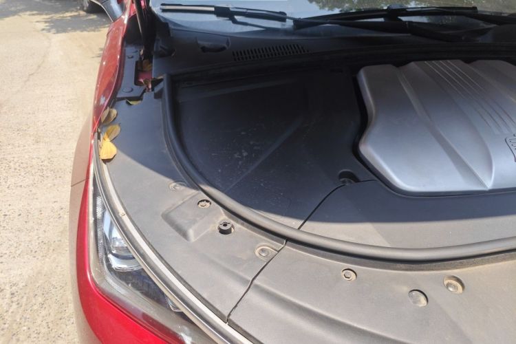 Used BYD Tang New Energy 2021 DM-i 112KM Prestige Model Engine Bay Right