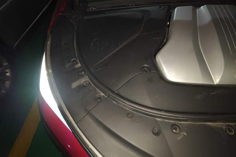 Used BYD Tang New Energy 2021 DM-i 112KM Prestige Model Engine Bay Right