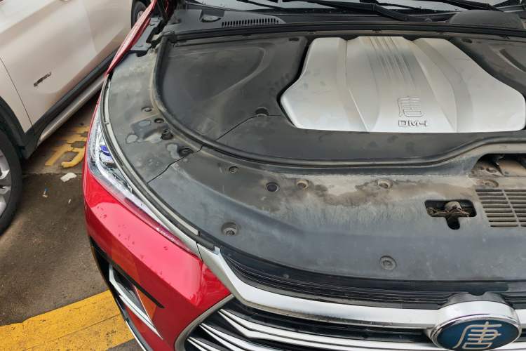 Used BYD Tang New Energy 2021 DM-i 112KM Prestige Model Engine Bay Right