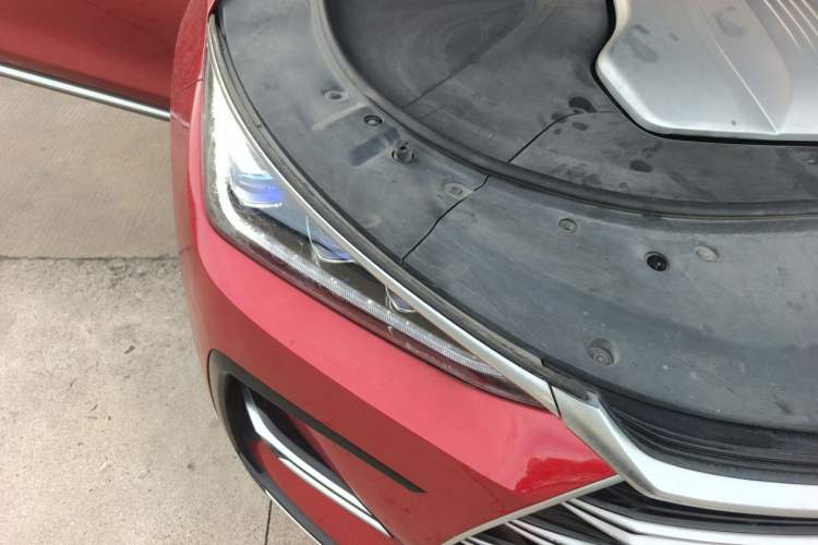 Used BYD Tang New Energy 2021 DM-i 112KM Prestige Model Engine Bay Right
