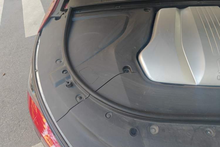 Used BYD Tang New Energy 2021 DM-i 112KM Prestige Model Engine Bay Right