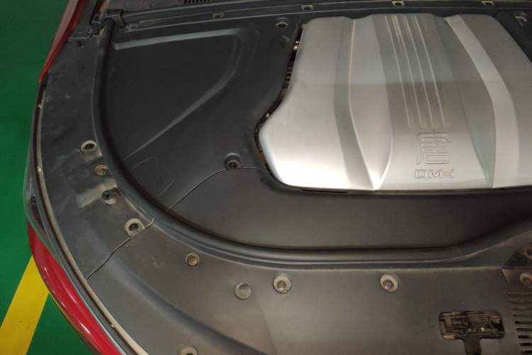 Used BYD Tang New Energy 2021 DM-i 112KM Prestige Model Engine Bay Right
