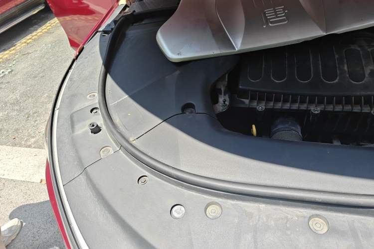 Used BYD Tang New Energy 2021 DM 2.0T Four-Wheel Drive High-Performance Flagship Model Engine Bay Right