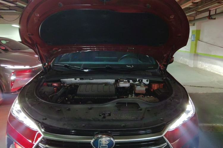Used BYD Tang New Energy 2021 DM 2.0T Four-Wheel Drive High-Performance Luxury Model Engine Bay