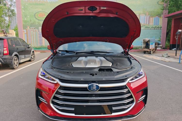 Used BYD Tang New Energy 2021 DM 2.0T Four-Wheel Drive High-Performance Flagship Model Engine Bay