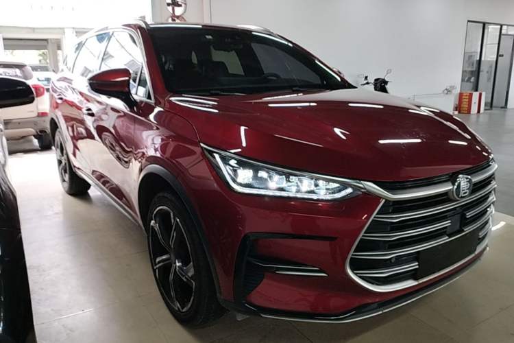 Used BYD Tang New Energy 2021 DM 2.0T Four-Wheel Drive High-Performance Luxury Model Front Right 45 Deg