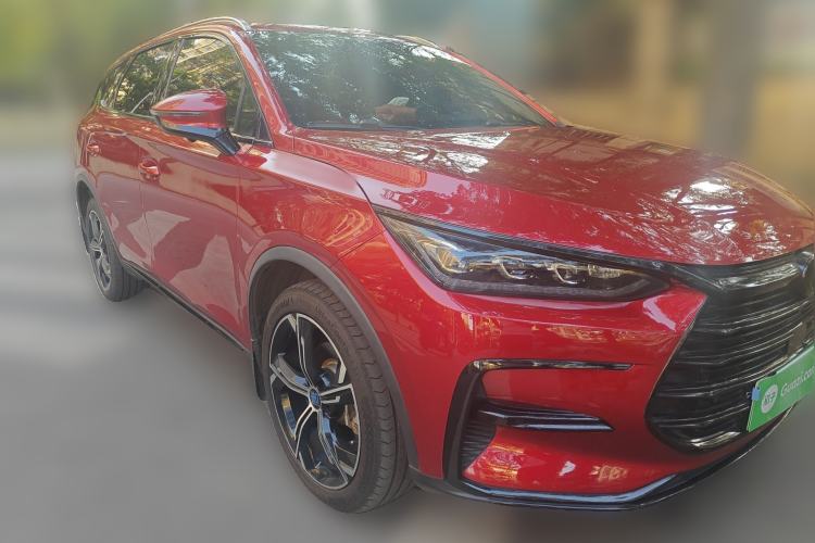 Used BYD Tang New Energy 2021 DM-i 112KM Prestige Model Front Right 45 Deg