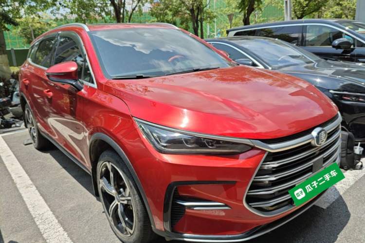 Used BYD Tang New Energy 2021 DM-i 112KM Prestige Model Front Right 45 Deg
