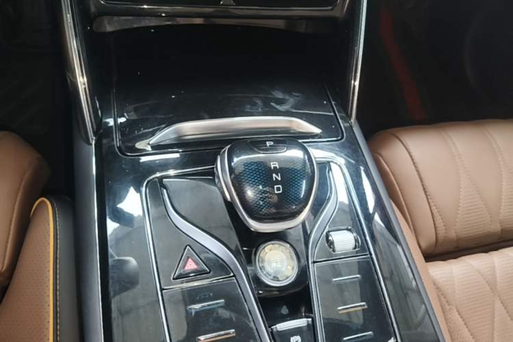 Used BYD Tang New Energy 2021 DM 2.0T Four-Wheel Drive High-Performance Flagship Model Gear Lever