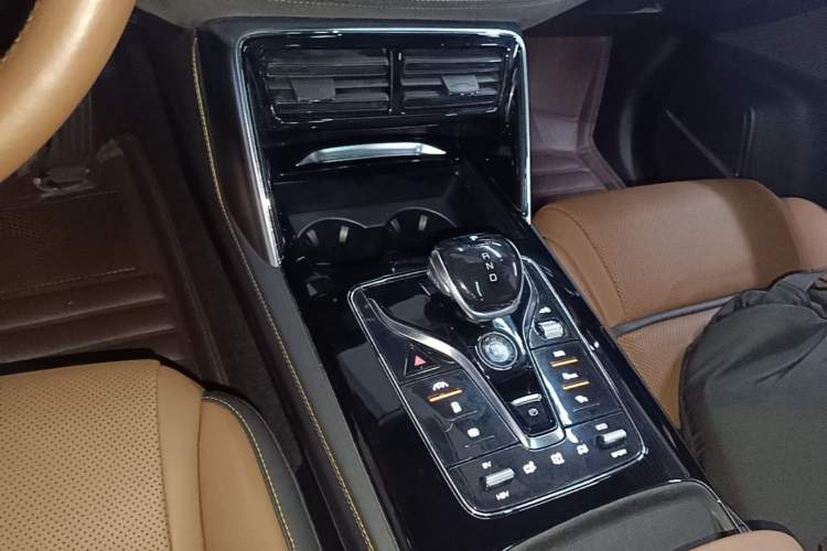 Used BYD Tang New Energy 2021 DM 2.0T Four-Wheel Drive Performance Edition Prestige Model Gear Lever