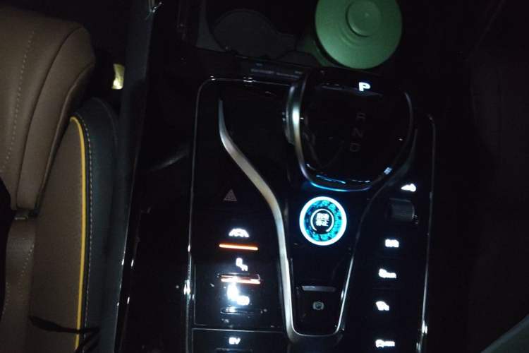 Used BYD Tang New Energy 2021 DM-i 112KM Prestige Model Gear Lever