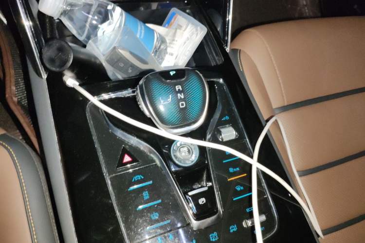 Used BYD Tang New Energy 2021 DM 2.0T Four-Wheel Drive Performance Edition Prestige Model Gear Lever