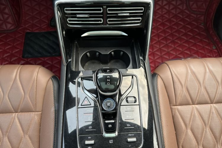 Used BYD Tang New Energy 2021 DM-i 112KM Prestige Model Interior 4