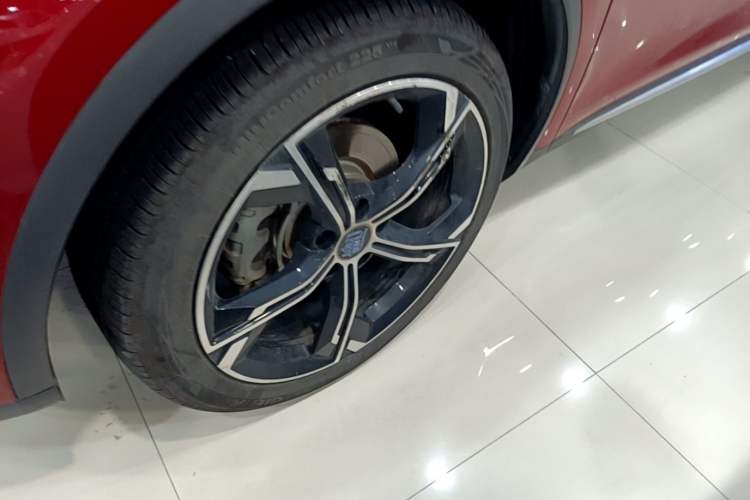 Used BYD Tang New Energy 2021 DM-i 112KM Prestige Model Left Front Wheel Hub