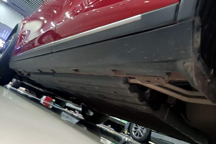 Used BYD Tang New Energy 2021 DM-i 112KM Prestige Model Left Side Sill