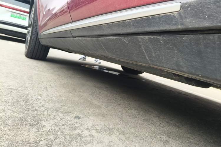 Used BYD Tang New Energy 2021 DM-i 112KM Prestige Model Left Side Sill