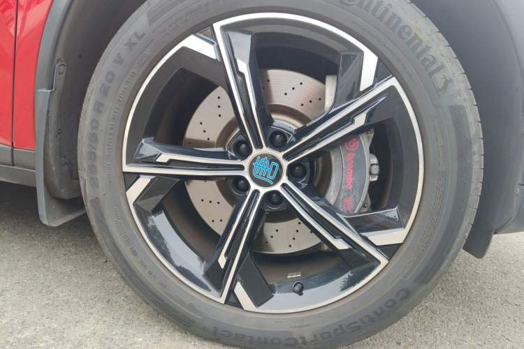 Used BYD Tang New Energy 2021 DM 2.0T Four-Wheel Drive High-Performance Luxury Model Right Front Wheel Hub