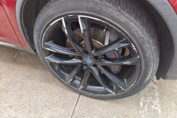 Used BYD Tang New Energy 2021 DM 2.0T Four-Wheel Drive High-Performance Flagship Model Right Front Wheel Hub