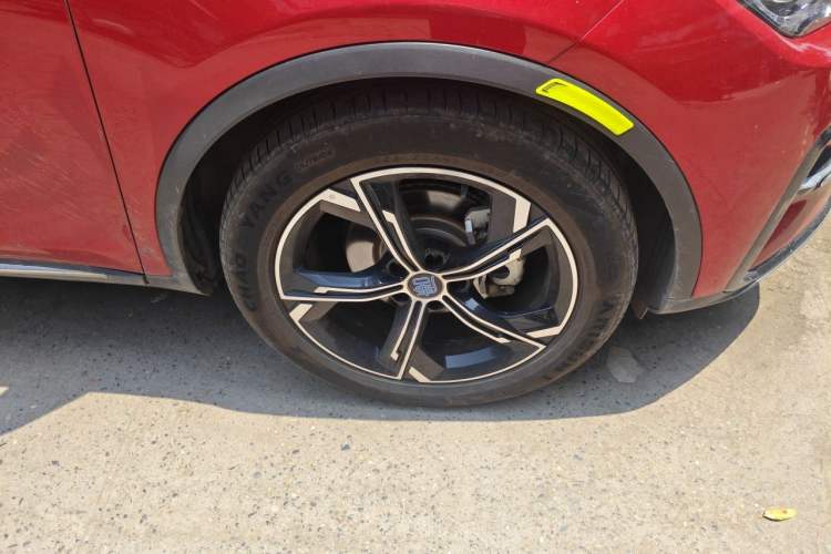 Used BYD Tang New Energy 2021 DM-i 112KM Prestige Model Right Front Wheel Hub