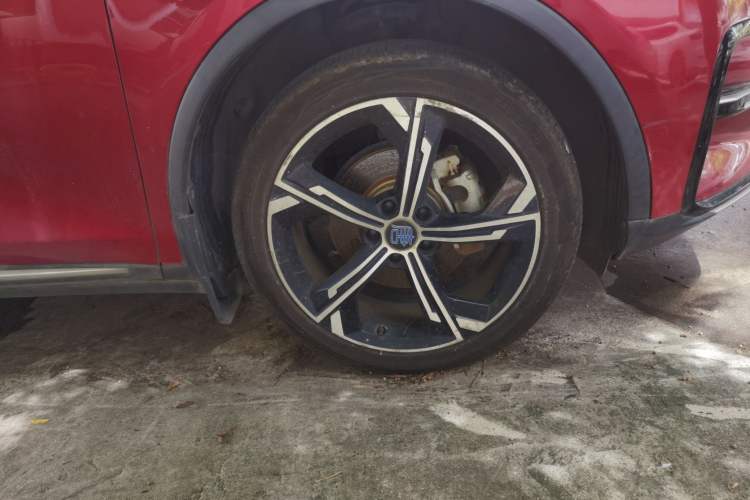 Used BYD Tang New Energy 2021 DM-i 112KM Prestige Model Right Front Wheel Hub