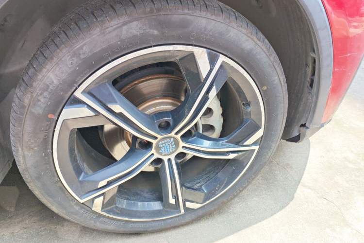 Used BYD Tang New Energy 2021 DM-i 112KM Prestige Model Right Front Wheel Hub