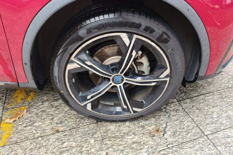 Used BYD Tang New Energy 2021 DM-i 112KM Prestige Model Right Front Wheel Hub