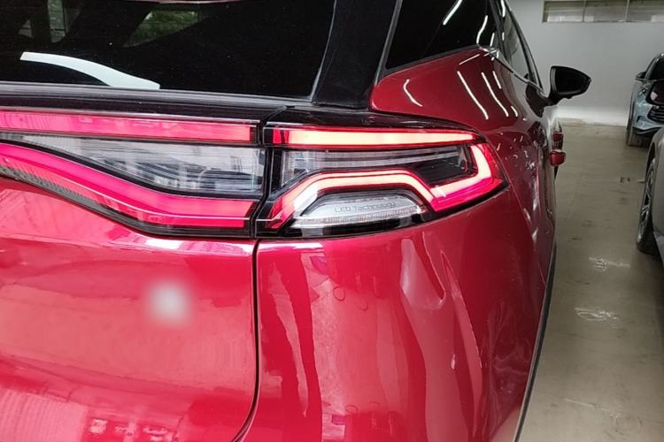 Used BYD Tang New Energy 2021 DM 2.0T Four-Wheel Drive High-Performance Luxury Model Right Rear Taillight