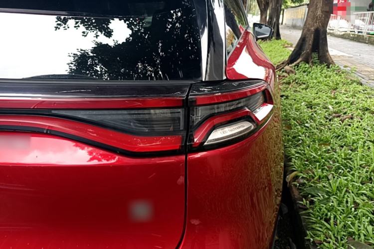 Used BYD Tang New Energy 2021 DM 2.0T Four-Wheel Drive Performance Edition Prestige Model Right Rear Taillight