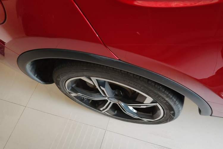 Used BYD Tang New Energy 2021 DM 2.0T Four-Wheel Drive Performance Edition Prestige Model Right Rear Wheel Hub