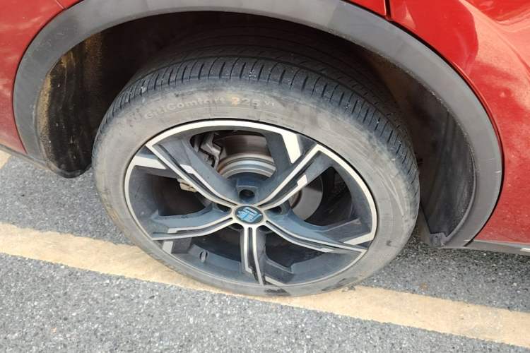 Used BYD Tang New Energy 2021 DM 2.0T Four-Wheel Drive Performance Edition Prestige Model Right Rear Wheel Hub