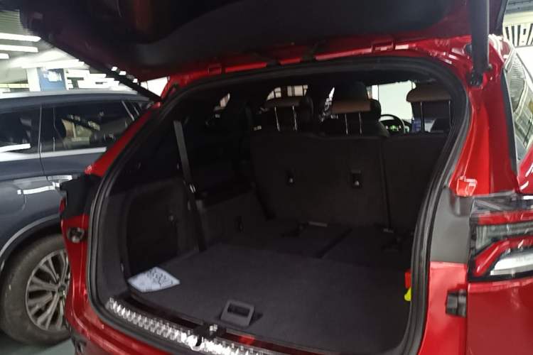 Used BYD Tang New Energy 2021 DM 2.0T Four-Wheel Drive Performance Edition Prestige Model Trunk