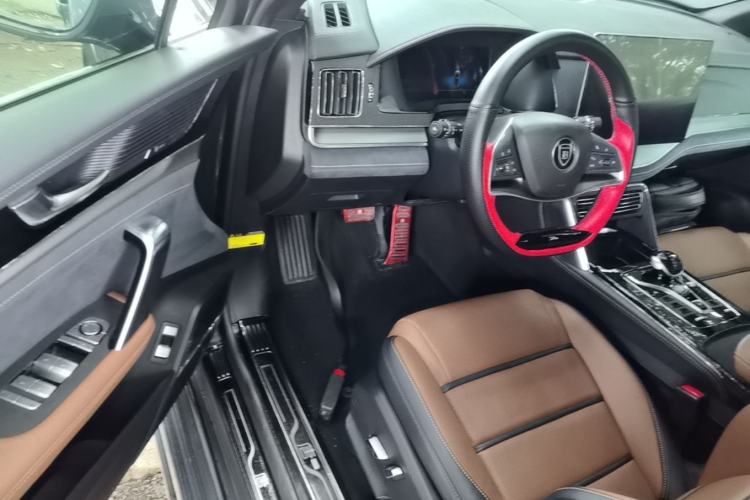 Used BYD Tang New Energy 2021 DM 2.0T Four-Wheel Drive Performance Edition Prestige Model Driver Seat