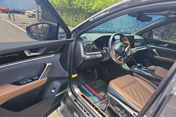 Used BYD Tang New Energy 2021 DM-i 112KM Prestige Model Driver Seat