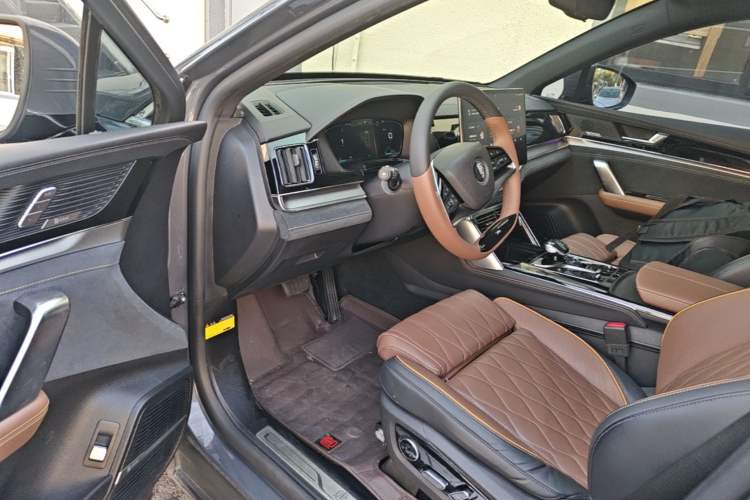 Used BYD Tang New Energy 2021 DM-i 112KM Prestige Model Driver Seat