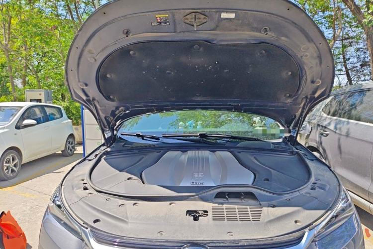 Used BYD Tang New Energy 2021 DM-i 112KM Prestige Model Engine Bay
