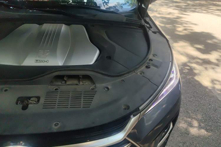 Used BYD Tang New Energy 2021 DM-i 112KM Prestige Model Engine Bay Left