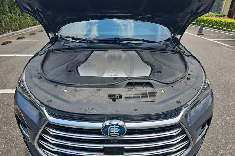 Used BYD Tang New Energy 2021 DM-i 112KM Prestige Model Engine Bay