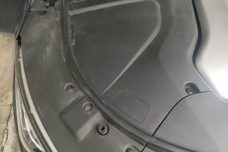 Used BYD Tang New Energy 2021 DM-i 112KM Prestige Model Engine Bay Right