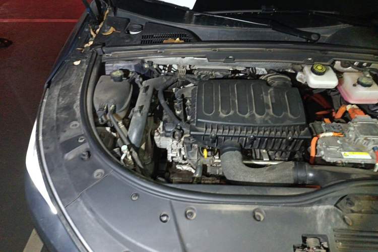 Used BYD Tang New Energy 2021 DM 2.0T Four-Wheel Drive Performance Edition Prestige Model Engine Bay Right