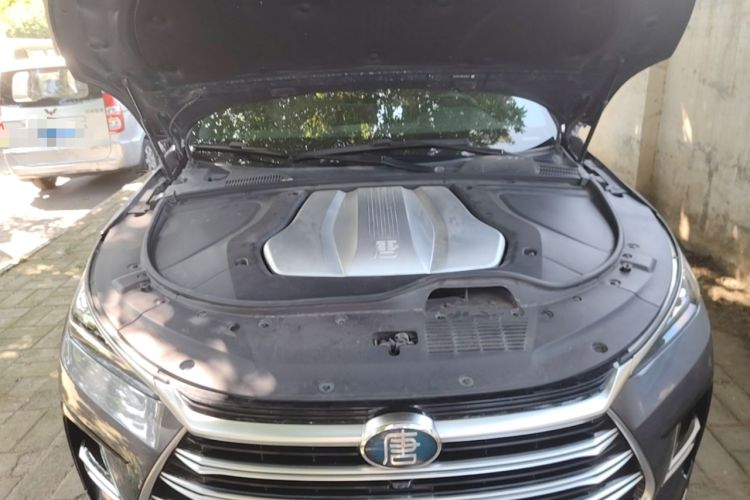 Used BYD Tang New Energy 2021 DM 2.0T Four-Wheel Drive High-Performance Flagship Model Engine Bay