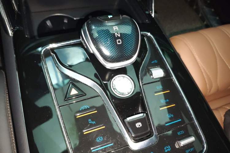 Used BYD Tang New Energy 2021 DM 2.0T Four-Wheel Drive High-Performance Flagship Model Gear Lever