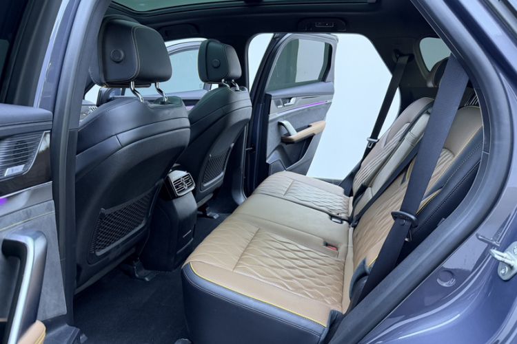 Used BYD Tang New Energy 2021 DM-i 112KM Prestige Model Interior 2