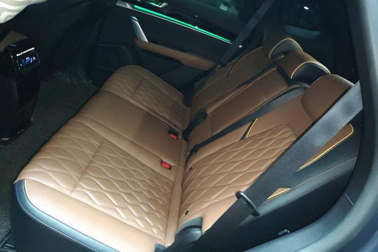 Used BYD Tang New Energy 2021 DM 2.0T Four-Wheel Drive High-Performance Flagship Model Left Rear Seat