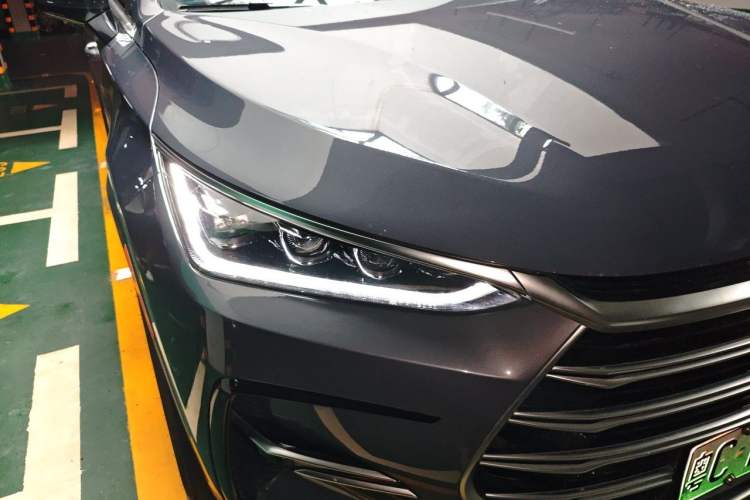 Used BYD Tang New Energy 2021 DM 2.0T Four-Wheel Drive High-Performance Flagship Model Right Front Headlight