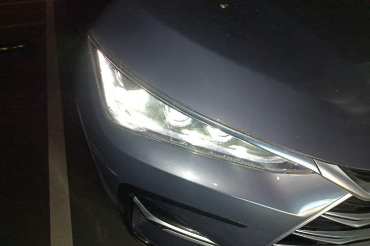 Used BYD Tang New Energy 2021 DM 2.0T Four-Wheel Drive Performance Edition Prestige Model Right Front Headlight